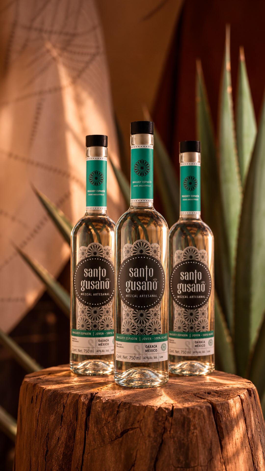 3x2 Mezcal Santo Gusano Joven Espadín 100% Artesanal | 750 ml